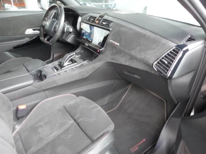 Ds 7 crossback 1.6 pure tech 225 cv automatique performance line + – Image 4