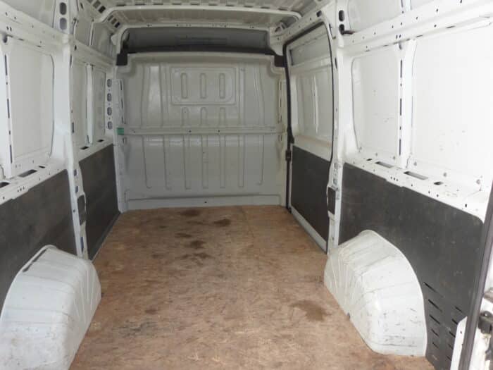 Boxer 333 l2h2 bluehdi s&s 140 cv asphalt – Image 5