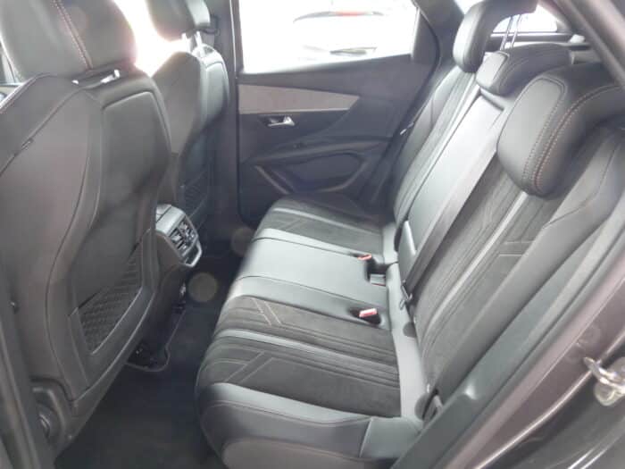 Peugeot 3008 1.2 pure tech 130 cv gt eat8 – Image 5