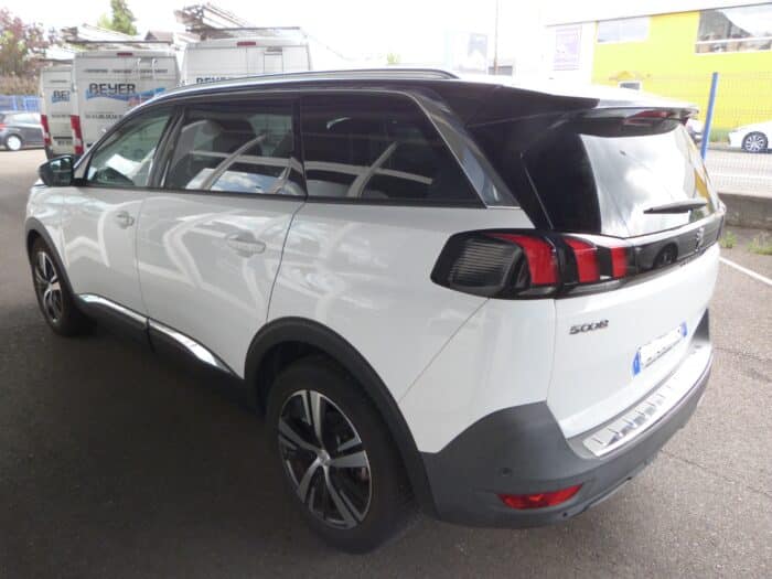 Peugeot 5008 1.2 pure tech 130 allure business – Image 2