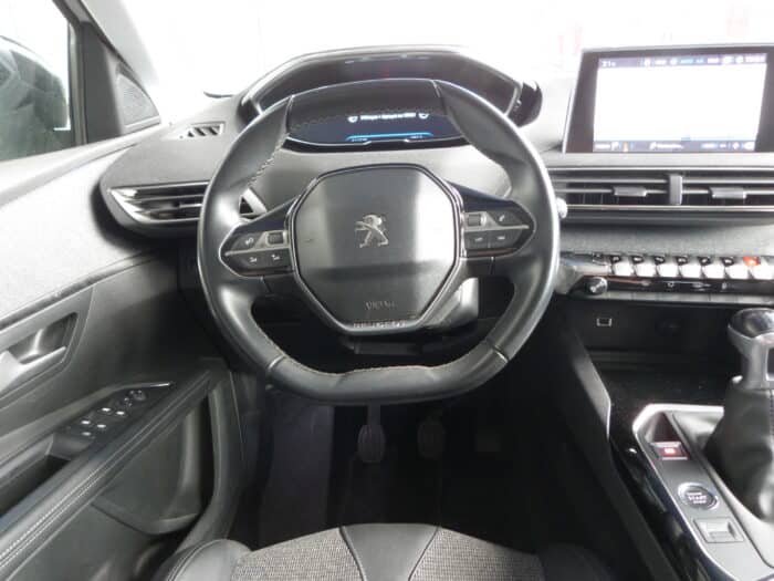 Peugeot 5008 1.2 pure tech 130 allure business – Image 3