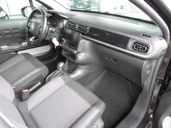 Citroen C3 1.2 PURE TECH 110CV EAT6 s&s shine – Image 4