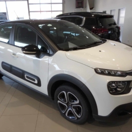 Citroen c3 1.2 pure tech 110 cv shine eat6